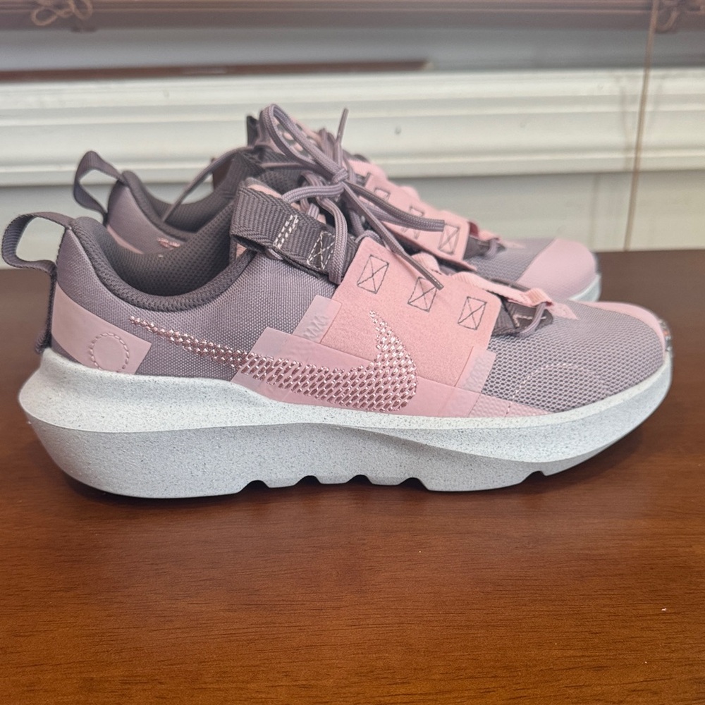 Nike Dual-Tone Pink and Gray Shoes
